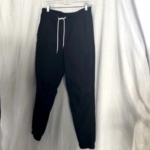 Vuori Ripstop Joggers - WORN ONCE